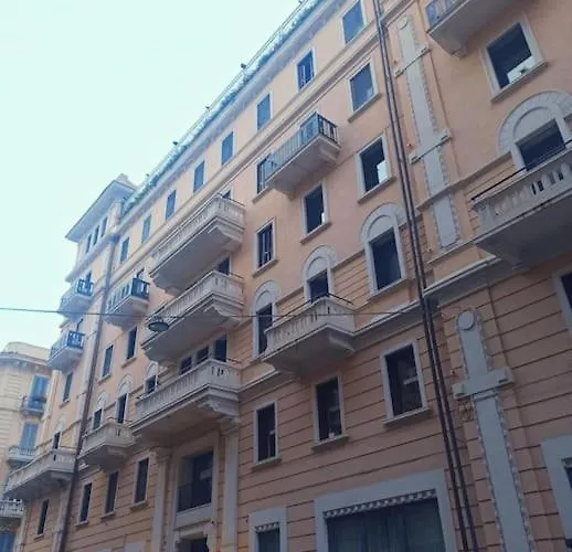 Hopper-bozzi 59 * Bari